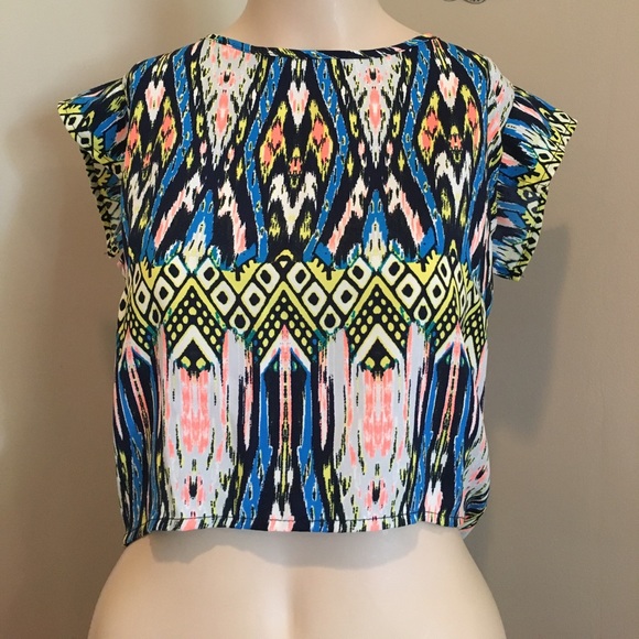 B JEWEL Top - Picture 2 of 5